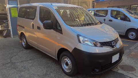 小型ワンボックスバン(NV200バネット)