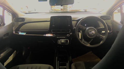 乗用車1台入庫しました。