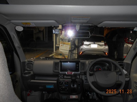 軽ワンボックスバン２台入庫しました。