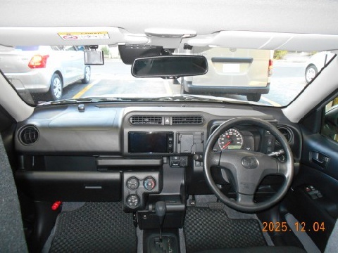 小型商用車1台入庫しました。