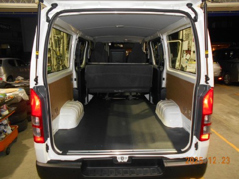 ワンボックスバン1台入庫しました。