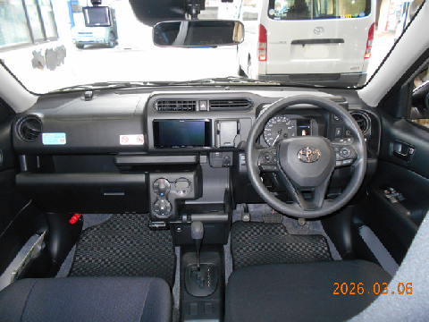 小型商用車HV1台入庫しました。