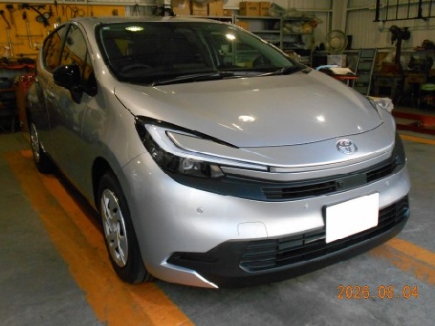 乗用車(アクア)