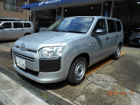 リースの納期が不確定なため、納車までのつなぎとして東...