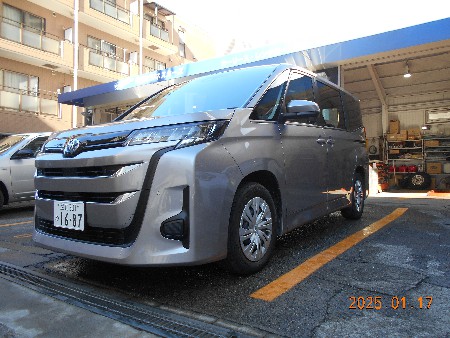 長期でレンタカーが必要になり東京ビジネスカーズのマン...